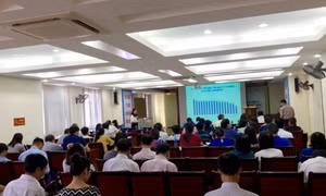 Hà Nội: Số người nhiễm HIV được điều trị ARV còn thấp