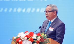 Chủ tịch HĐQT/Chủ tịch Tập đoàn Công nghệ CMC phát biểu tại diễn đàn.