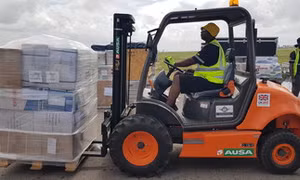 Đội cứu trợ của DHL giúp xử lý gần 800 tấn hàng nhân đạo tại Beira (Mozambique)