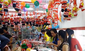 Nhộn nhịp thị trường Giáng sinh tại Bạc Liêu