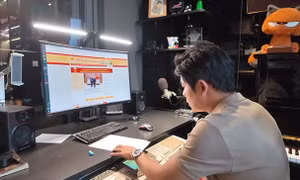 Nhạc sĩ Nguyễn Văn Chung gửi "Niềm tin từ lá phiếu" tới cử tri cả nước trước thềm Ngày hội non sông