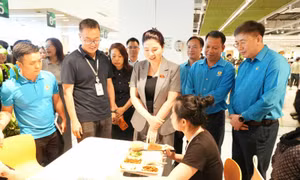 Bắc Ninh: Gần 60 nghìn công nhân dự 'Bữa cơm Công đoàn' trị giá 64 nghìn đồng/người 