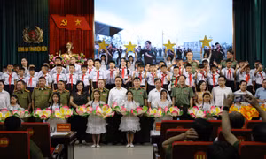 'Con nuôi Công an Điện Biên' nét nhân văn vùng biên cương Tổ quốc