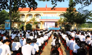 PC Kon Tum triển khai tuyên truyền an toàn điện, tiết kiệm điện tại trường học