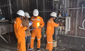 EVNSPC chăm lo đồng bào vùng thiên tai trong Tháng Tri ân khách hàng 2025