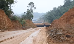 Lạng Sơn phấn đấu thông tuyến cao tốc cửa khẩu Hữu Nghị - Chi Lăng đúng kế hoạch