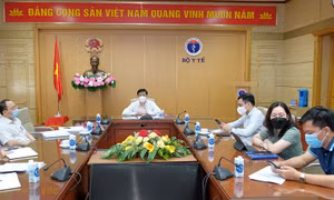 Pfizer cam kết cung ứng bổ sung 20 triệu liều vaccine COVID-19 cho trẻ từ 12 - 18 tuổi