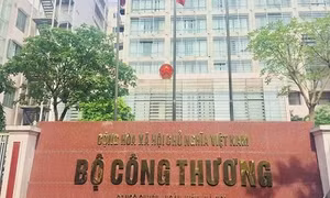 Công bố báo cáo kết quả rà soát, cắt giảm thủ tục kinh doanh ngành công thương