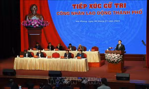 Chủ tịch Quốc hội tiếp xúc cử tri là công nhân, người lao động thành phố Hải Phòng