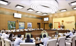 Vực dậy thị trường vốn, giúp người dân và doanh nghiệp phát triển kinh doanh