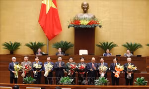Quốc hội miễn nhiệm chức vụ Phó Thủ tướng Chính phủ và 12 bộ trưởng, trưởng ngành