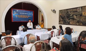  'Việt Nam phòng chống dịch COVID-19 qua ống kính nhiếp ảnh' 