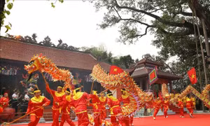 Năm Du lịch Quốc gia 2024: Rộn ràng lễ hội Thành Bản Phủ