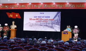 GP10 - 'Thế hệ vàng' TTXVN kỷ niệm 50 năm 'xẻ dọc Trường Sơn đi cứu nước'