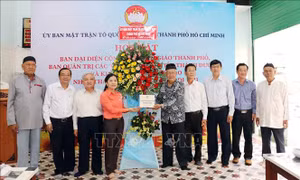 Gặp mặt, chúc mừng đại diện cộng đồng Hồi giáo nhân tháng lễ Ramadan 2023