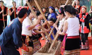 Bảo tồn văn hóa, chữ viết - gìn giữ diện mạo văn hóa riêng của mỗi dân tộc 