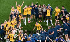 World Cup nữ 2023: Australia lần đầu vào bán kết sau loạt sút luân lưu nghẹt thở trước Pháp