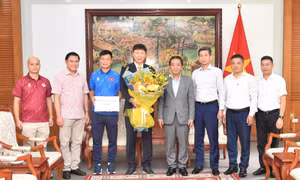 Chính phủ thưởng đột xuất cho Đội tuyển Bóng đá nam quốc gia