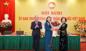 Bà Nguyễn Thị Thu Hà giữ chức Phó Chủ tịch - Tổng Thư ký Ủy ban Trung ương MTTQ Việt Nam