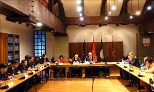 Phó Chủ tịch Quốc hội Phùng Quốc Hiển thăm, làm việc tại Italy