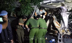 Tai nạn giao thông đặc biệt nghiêm trọng tại Bình Thuận làm 8 người tử vong