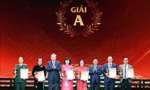 Tổng Bí thư dự Lễ trao Giải Báo chí toàn quốc về xây dựng Đảng lần thứ IX - năm 2024