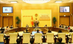 Phiên giải trình về chính sách với giáo viên và vấn đề học trong bối cảnh COVID-19