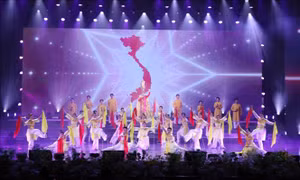 Đại nhạc hội 'Ánh đạo trong dòng sử Việt'