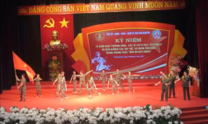 Tri ân các gia đình, thân nhân liệt sỹ, người có công với cách mạng