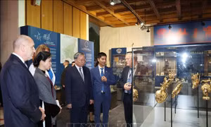 Tổng Bí thư Tô Lâm và Phu nhân tham quan Bảo tàng Lịch sử Quốc gia Bulgaria