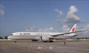 Máy bay của Air China hạ cánh khẩn cấp do pin bốc cháy trong khoang hành lý xách tay