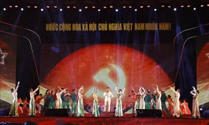 Chủ tịch nước dự Lễ Kỷ niệm 50 năm Chiến thắng Cấm Dơi 