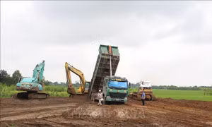 Rộn ràng trên các công trình, dự án chuẩn bị khởi công, khánh thành