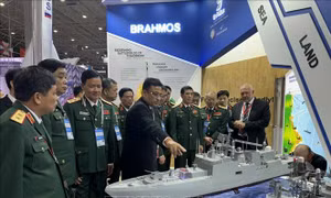 Việt Nam tham dự Diễn đàn Kỹ thuật quân sự quốc tế ARMY-2024 tại LB Nga