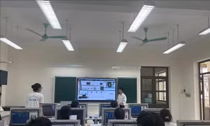 Giáo dục trước thềm năm học mới: Tái cấu trúc mạng lưới, đổi mới tư duy quản trị