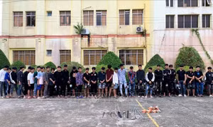 Ngăn chặn kịp thời 30 thanh niên mang hung khí chuẩn bị đánh nhau