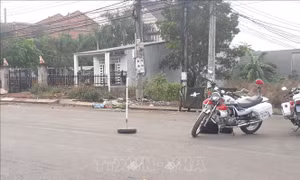 Phát hiện thi thể một phụ nữ mang thương tích tại bãi tập kết rác thải