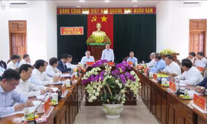 Thường trực Ban Bí thư Võ Văn Thưởng làm việc với Ban Thường vụ Tỉnh ủy Kon Tum