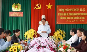 Công an cơ sở cần bám dân, bám địa bàn