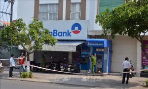 Truy bắt đối tượng dùng súng cướp ngân hàng