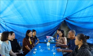 Hà Nội: Kịp thời thăm hỏi, hỗ trợ gia đình 3 cháu nhỏ tử vong trong vụ sập tường