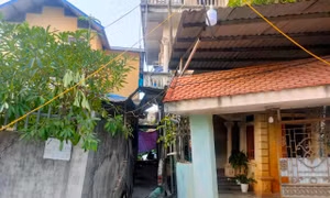 Hà Nội: Di dời nhiều hộ dân ra khỏi khu vực nguy hiểm do sụt, lún, nứt nhà 