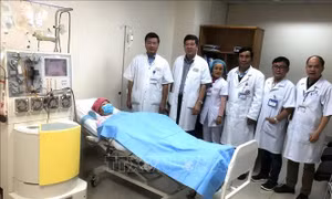 Ghép thành công tế bào gốc tạo máu tự thân cho bệnh nhân có u ác tính