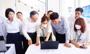 Đẩy mạnh phân cấp, ủy quyền giải quyết các thủ tục hành chính trong lĩnh vực y tế
