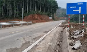 Mở đường lớn, đầu tư tổng thể để du lịch hồ Ba Bể thuận lợi phát triển