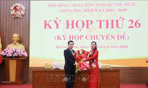 Ông Nguyễn Hoàng Giang được bầu giữ chức Chủ tịch UBND tỉnh Quảng Ngãi