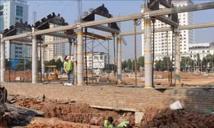 Khí thế thi công khẩn trương trên công trình Công viên Văn Miếu