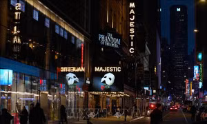 Sân khấu Broadway khép lại vở nhạc kịch kinh điển 'Bóng ma trong nhà hát'