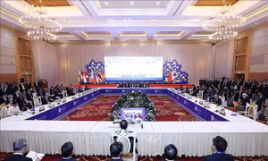 Hội nghị Cấp cao ASEAN: Thủ tướng dự hội nghị với các đối tác