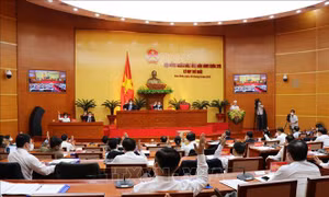 Bầu các chức danh chủ chốt của HĐND, UBND tỉnh Hòa Bình